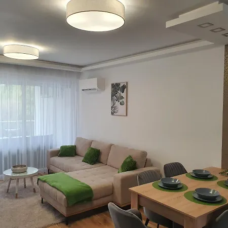Sunshine Brown Apartman *