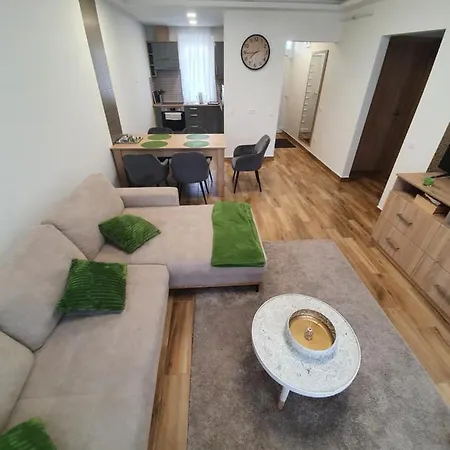 Sunshine Brown Apartman *